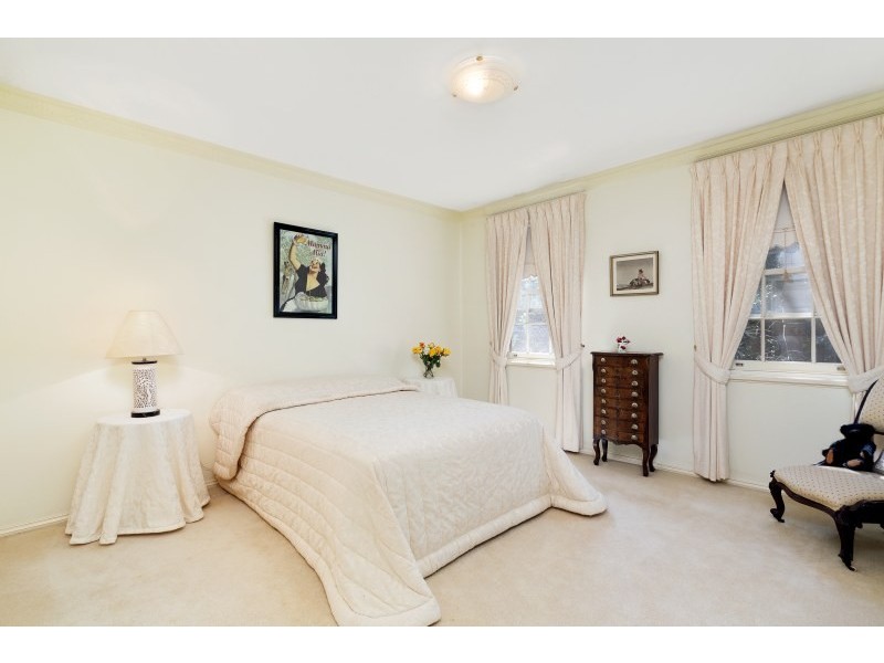 11/2 Woonona Avenue, Wahroonga NSW 2076