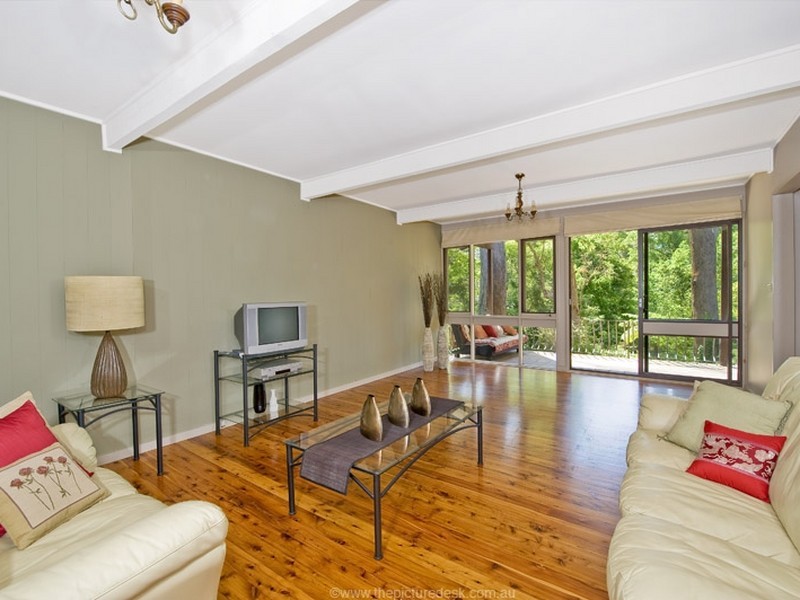 27 Avon Road, Pymble NSW 2073