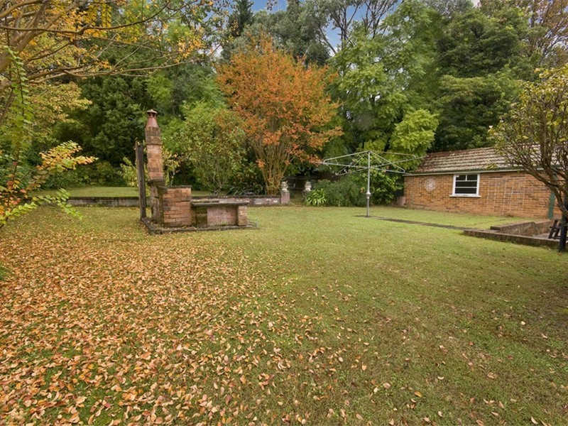 9 Warrimoo Avenue, St Ives NSW 2075