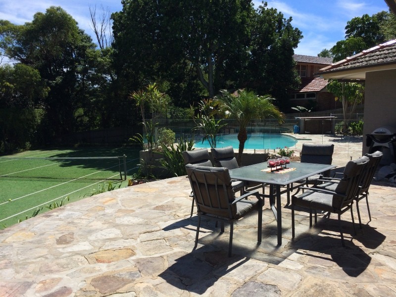 33 Eastern Arterial Road, St Ives NSW 2075