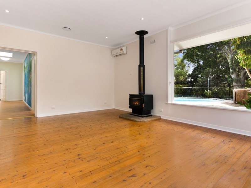 33 Eastern Arterial Road, St Ives NSW 2075