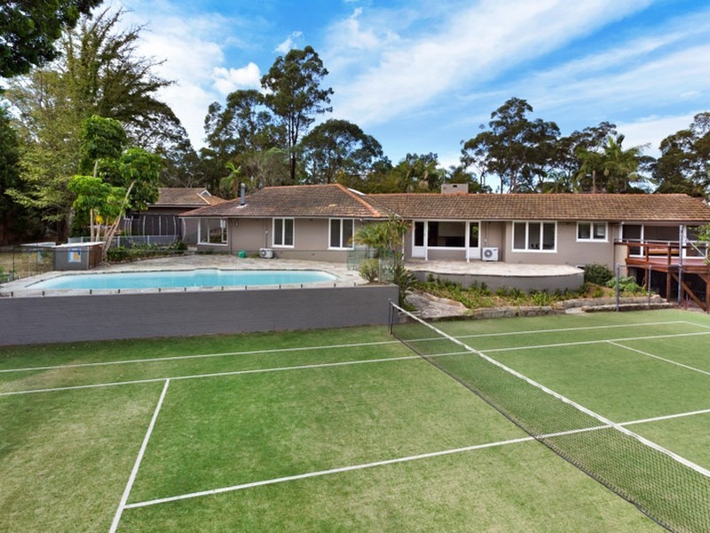 33 Eastern Arterial Road, St Ives NSW 2075