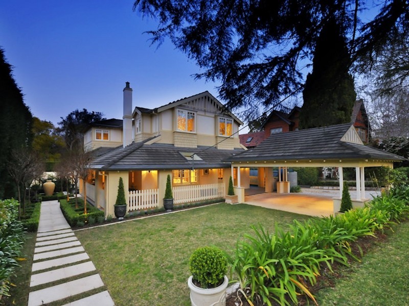 9 Winton Street, Warrawee NSW 2074