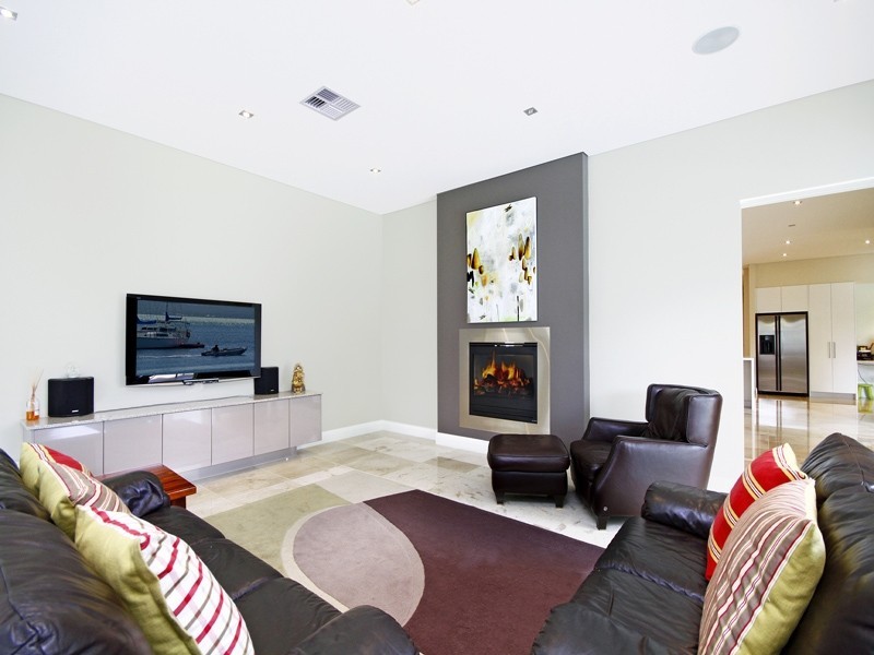 1 Challis Avenue, Turramurra NSW 2074