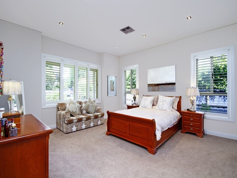 1 Challis Avenue, Turramurra NSW 2074