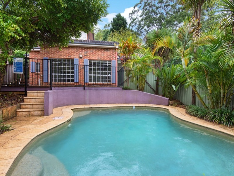 18 Trelawney Street, Thornleigh NSW 2120