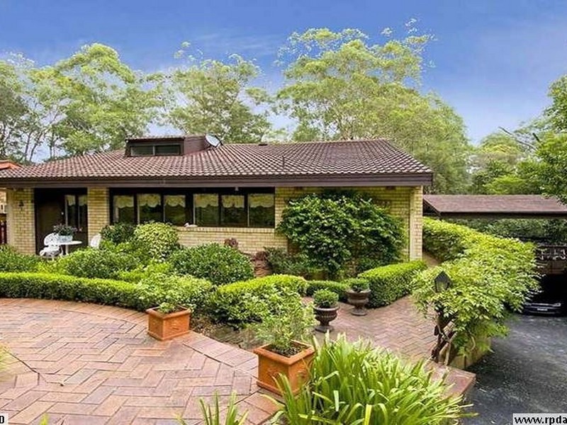 17 Roland Avenue, Wahroonga NSW 2076