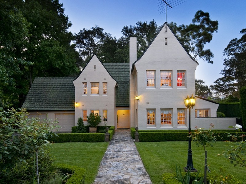 10 Wahroonga Avenue, Wahroonga NSW 2076
