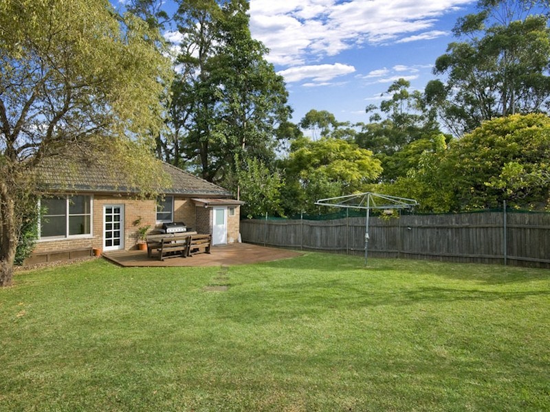 2 Moona Parade, Wahroonga NSW 2076