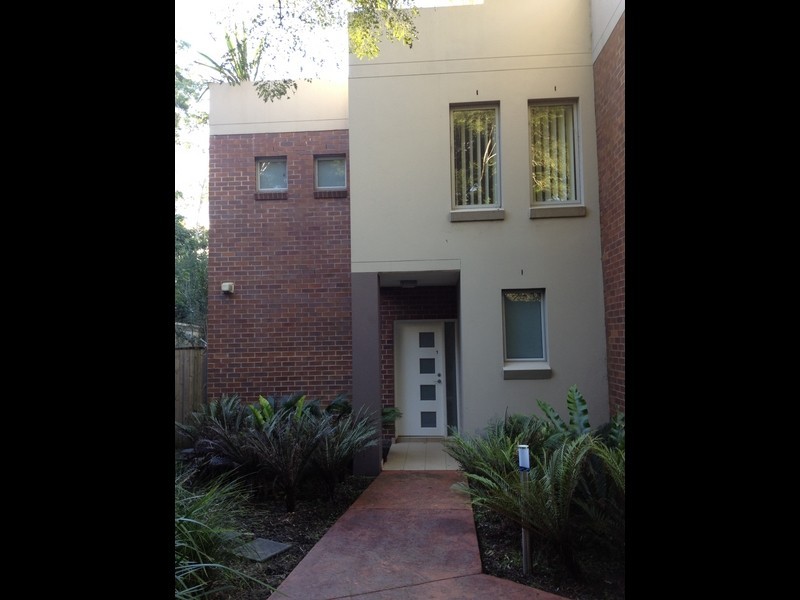 1/2C Winton Street, Warrawee NSW 2074