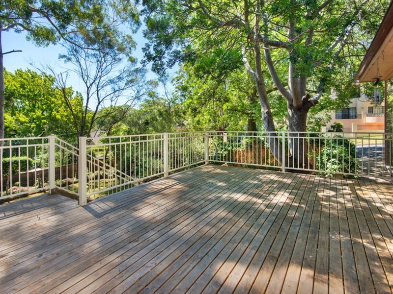 33 Bromley Avenue, Pymble NSW 2073