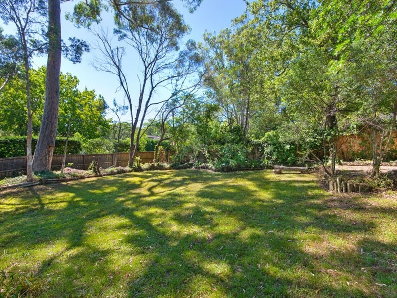 33 Bromley Avenue, Pymble NSW 2073
