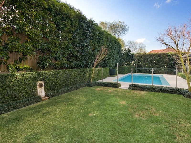 2A Davidson Avenue, Warrawee NSW 2074