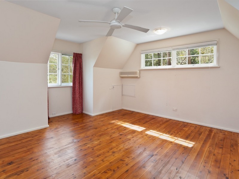 102 Campbell Drive, Wahroonga NSW 2076