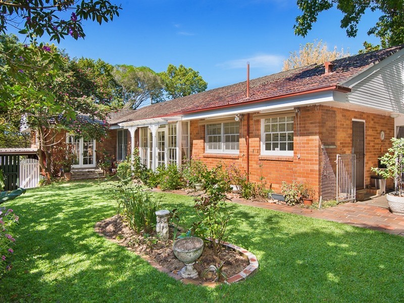 1 Bangalla Street, Warrawee NSW 2074