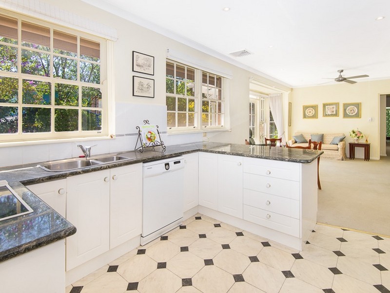 1 Bangalla Street, Warrawee NSW 2074