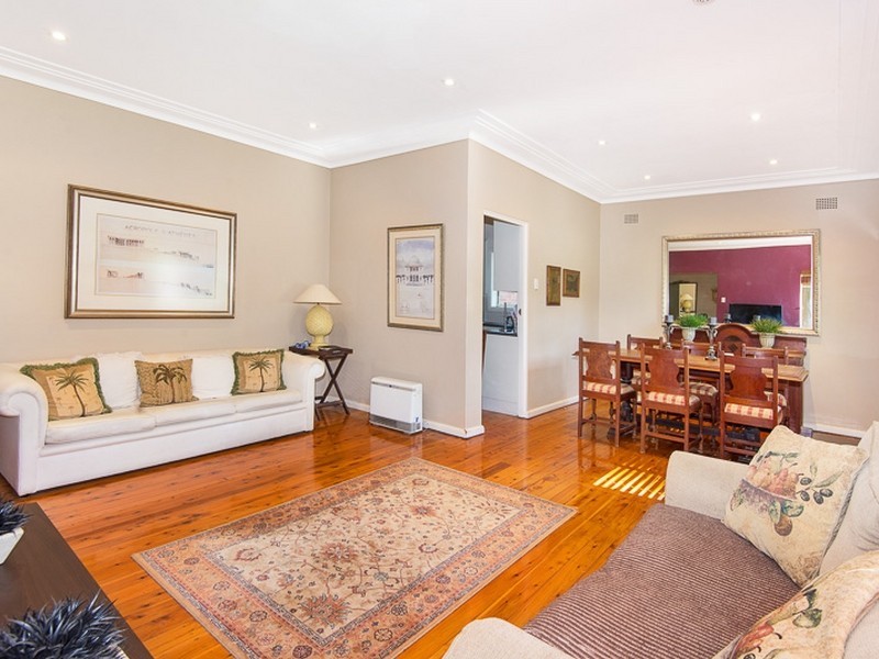 70 Catalpa Crescent, Turramurra NSW 2074