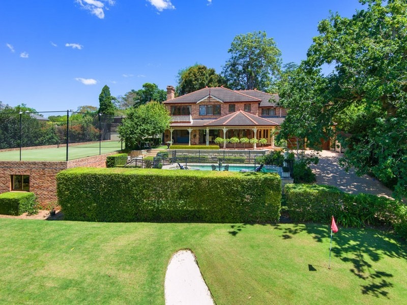 11 Carson Street, Pymble NSW 2073