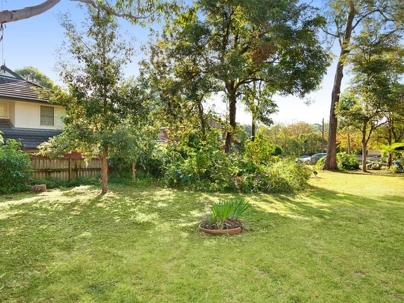 10 Woniora Avenue, Wahroonga NSW 2076