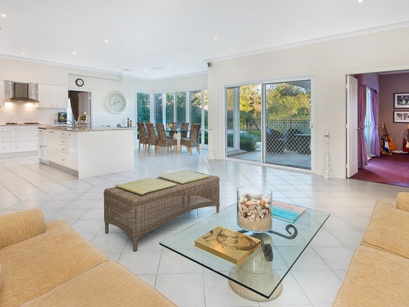 22 Tennyson Avenue, Turramurra NSW 2074