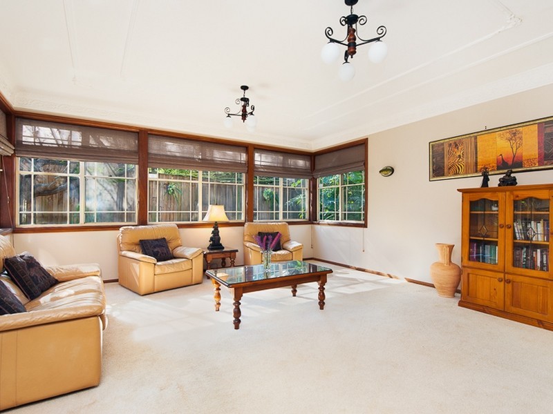 15 Tennyson Avenue, Turramurra NSW 2074