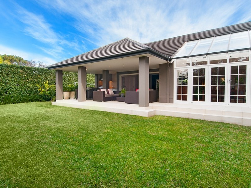 18 Hastings Road, Warrawee NSW 2074