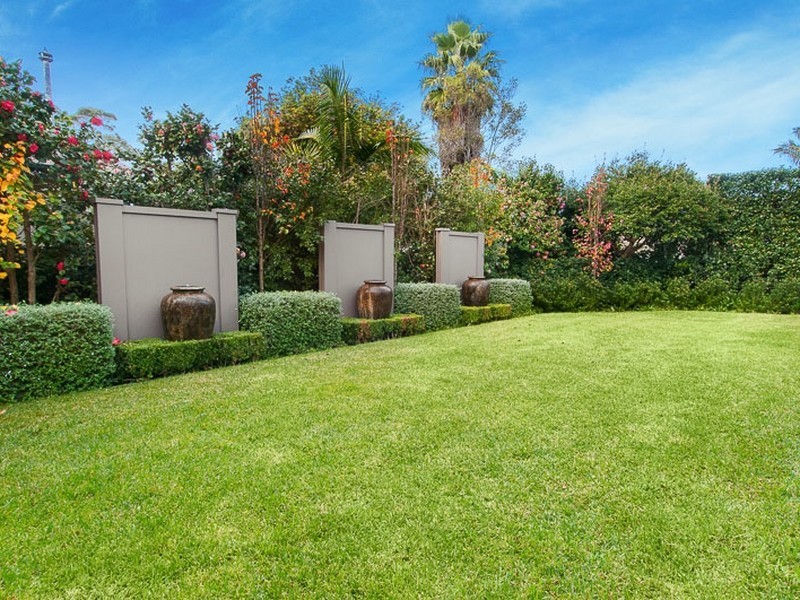 18 Hastings Road, Warrawee NSW 2074