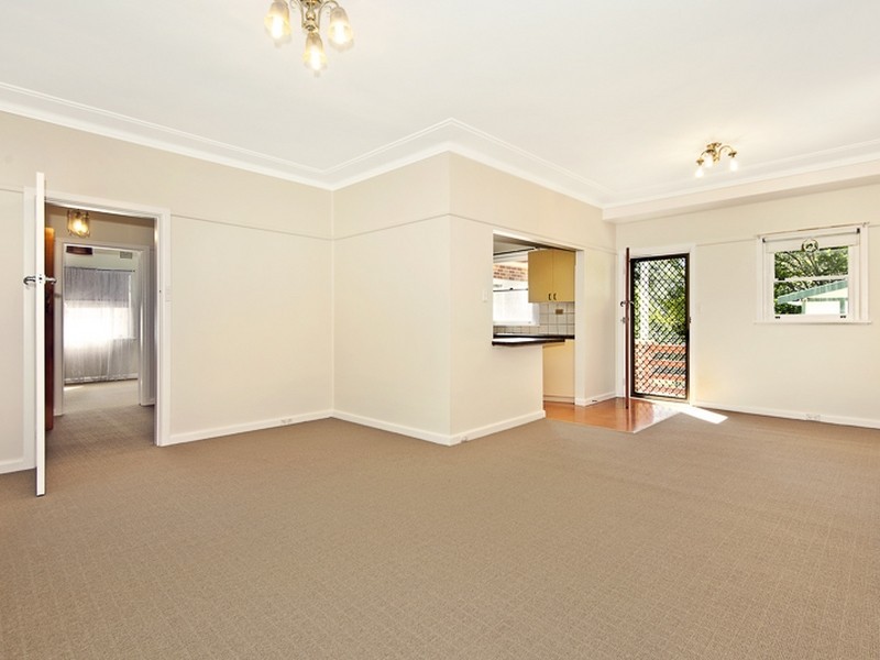 1 Kamilaroy Road, West Pymble NSW 2073