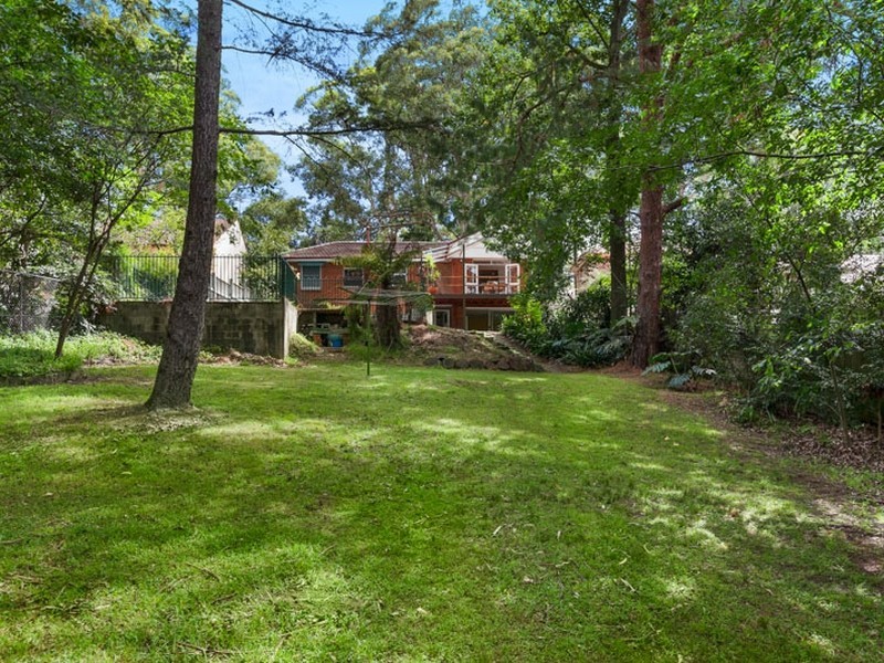 12 Hamilton Parade, Pymble NSW 2073