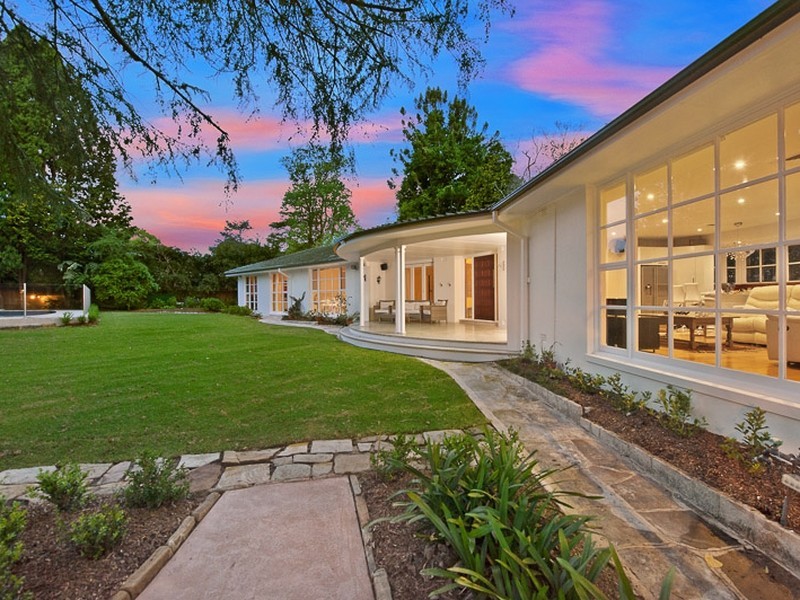 6 Stuart Street, Wahroonga NSW 2076