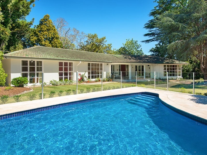 6 Stuart Street, Wahroonga NSW 2076