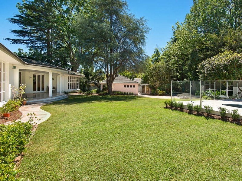 6 Stuart Street, Wahroonga NSW 2076