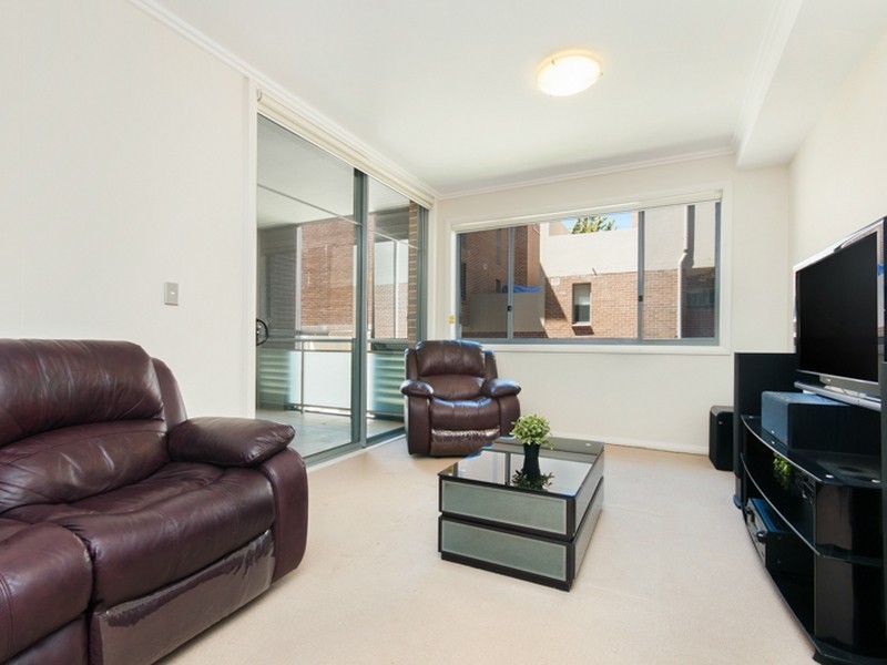 31/2-6 Warrangi Street, Turramurra NSW 2074