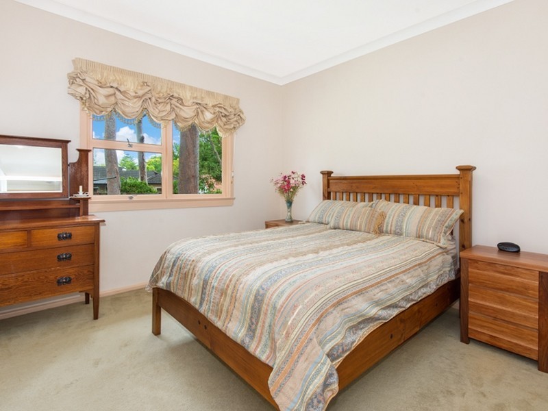 8 Jugiong Street, West Pymble NSW 2073