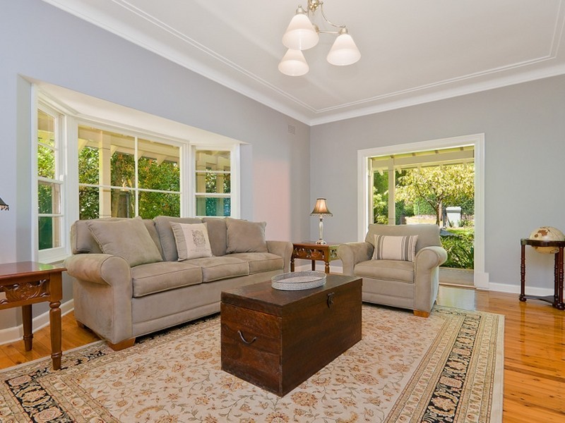 1 Tennyson Avenue, Turramurra NSW 2074