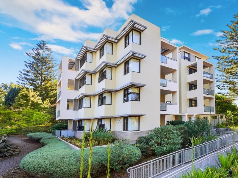 15/1-5 Lynbara Avenue, St Ives NSW 2075