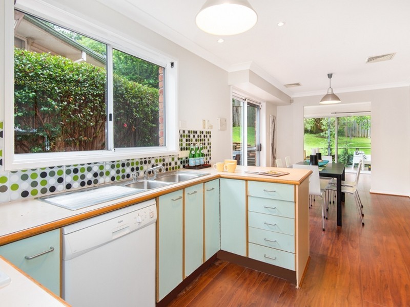 18 Trelawney Street, Thornleigh NSW 2120