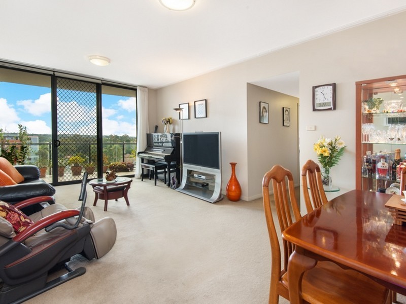 E602/11-19 Waitara Avenue, Waitara NSW 2077