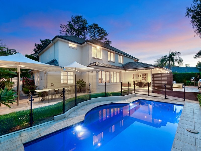 10 Lincoln Road, St Ives NSW 2075