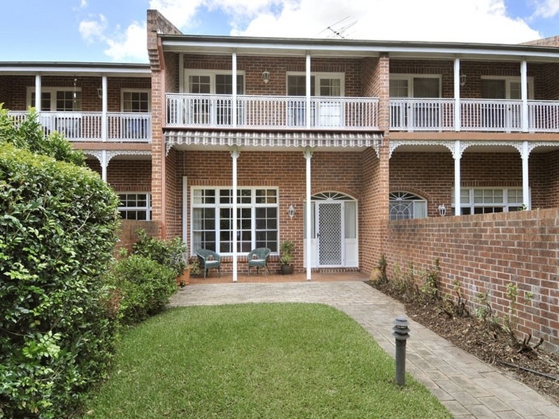 2/5 Cowan Road, St Ives NSW 2075