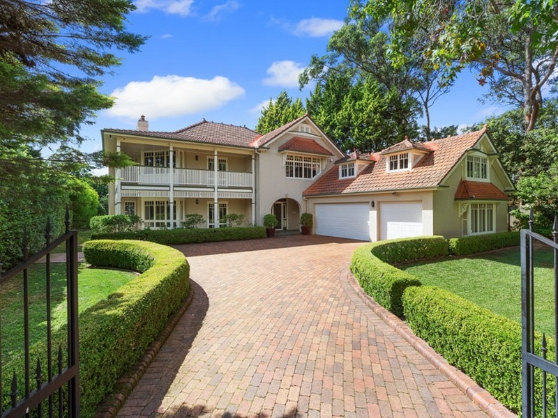 83 Warrimoo Avenue, St Ives NSW 2075