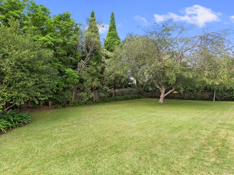 83 Warrimoo Avenue, St Ives NSW 2075