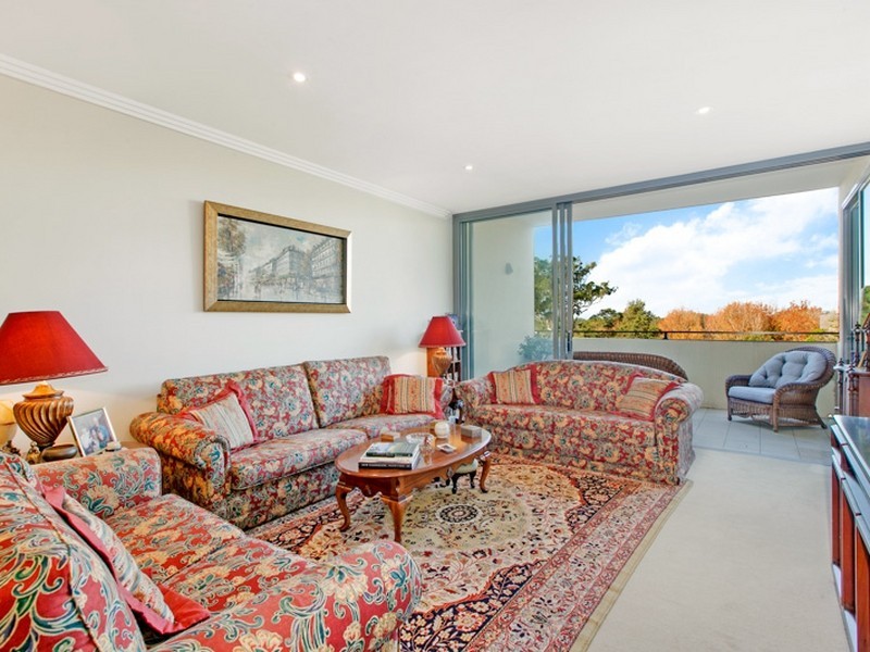 D402/2A Eulbertie Avenue, Warrawee NSW 2074