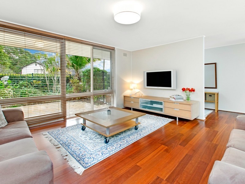 1 Jessica Gardens, St Ives NSW 2075