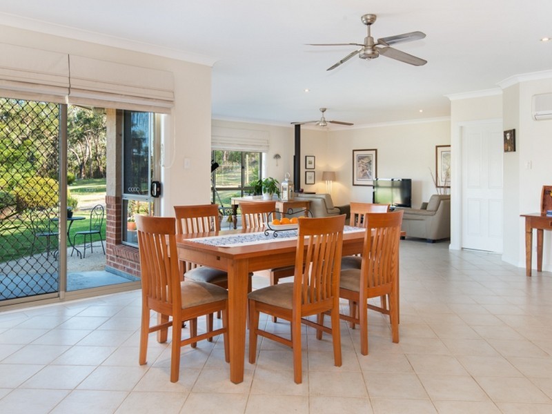 8 Pacific Highway, Calga NSW 2250