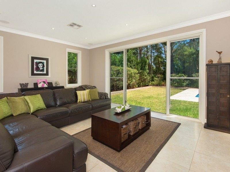 18 Greenway Drive, Pymble NSW 2073