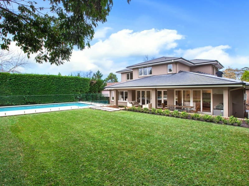 3 Harrington Avenue, Warrawee NSW 2074