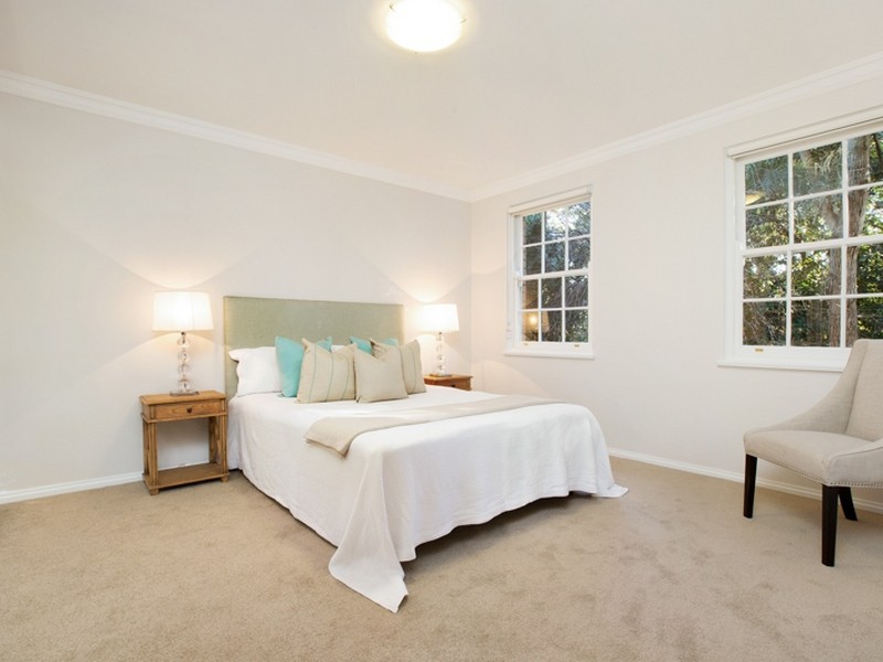 8/2 Woonona Avenue South, Wahroonga NSW 2076