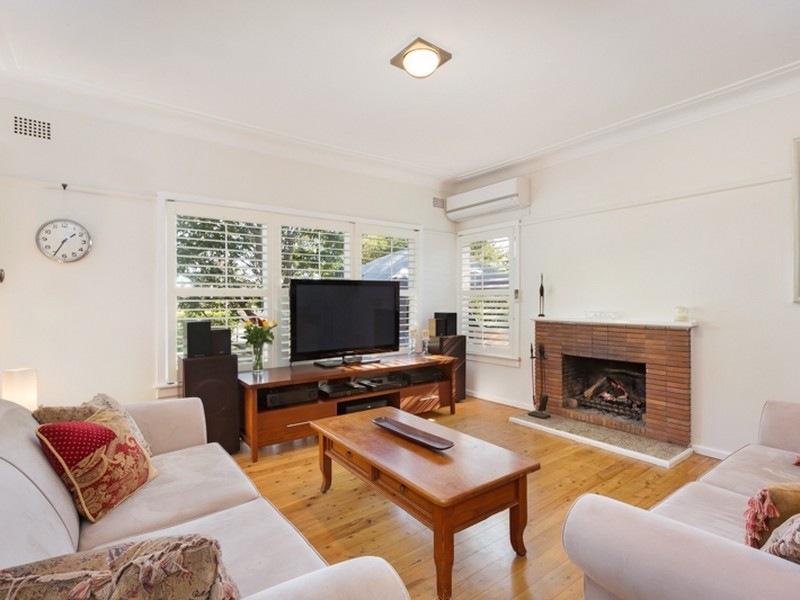 4 Wyuna Road, West Pymble NSW 2073