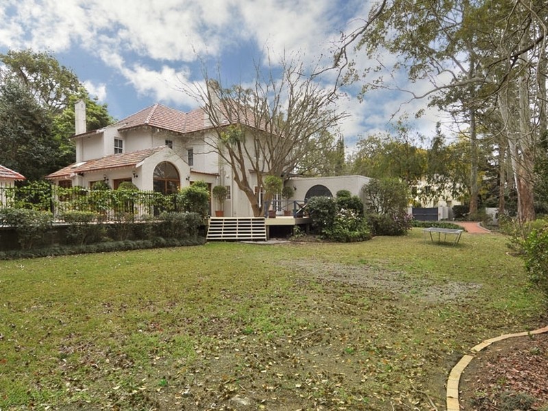 42 Bangalla Street, Warrawee NSW 2074